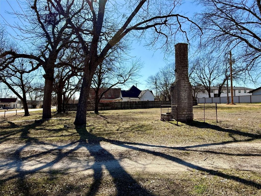 108 Cedar Street, Hico