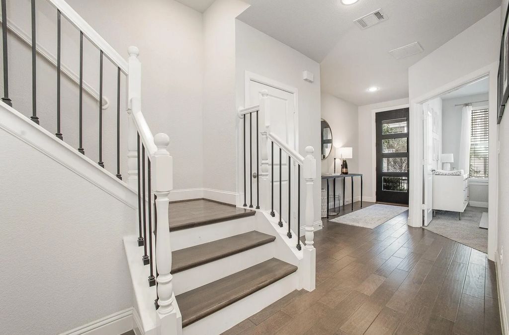 1117 Tea Olive Lane, Dallas
