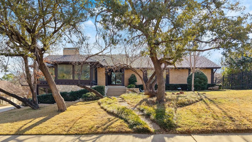 3808 Cabeza De Vaca Circle, Irving