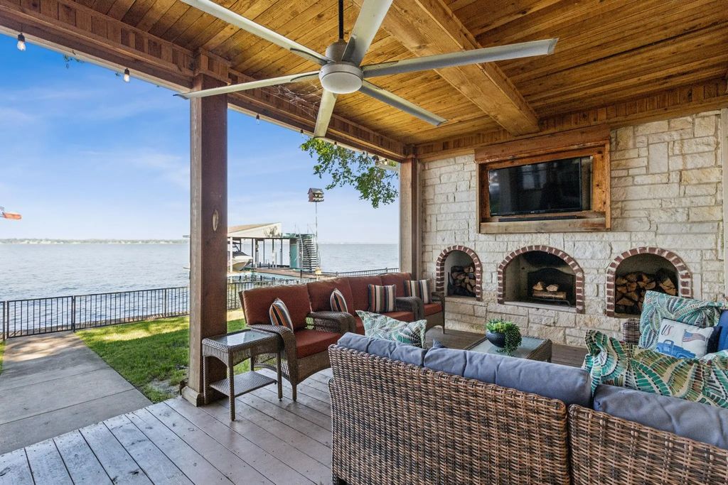 142 Peninsula Point Terrace, Mabank