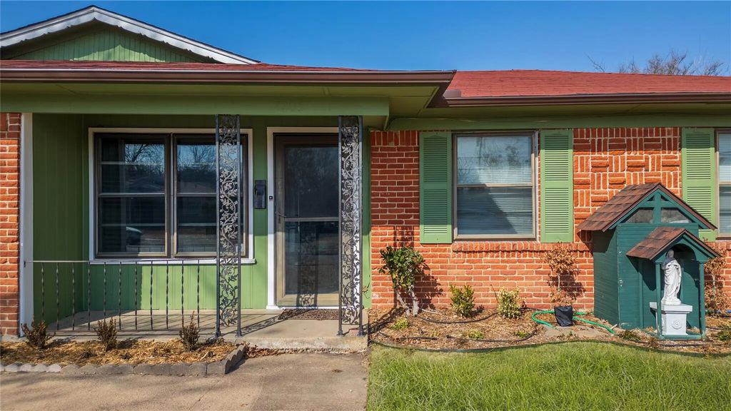 2205 Anita Drive, Mesquite
