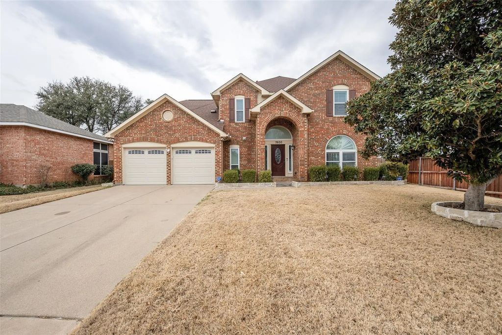 7600 Greengage Drive, Fort Worth