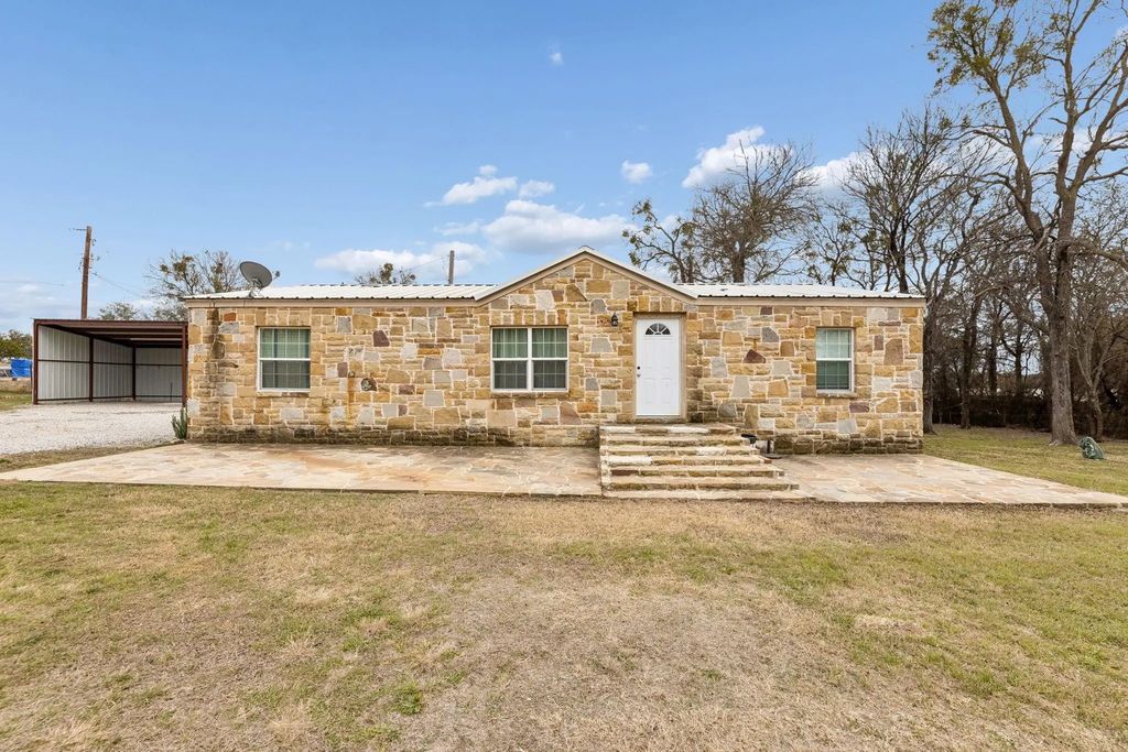 153 Buckboard Trail, Weatherford
