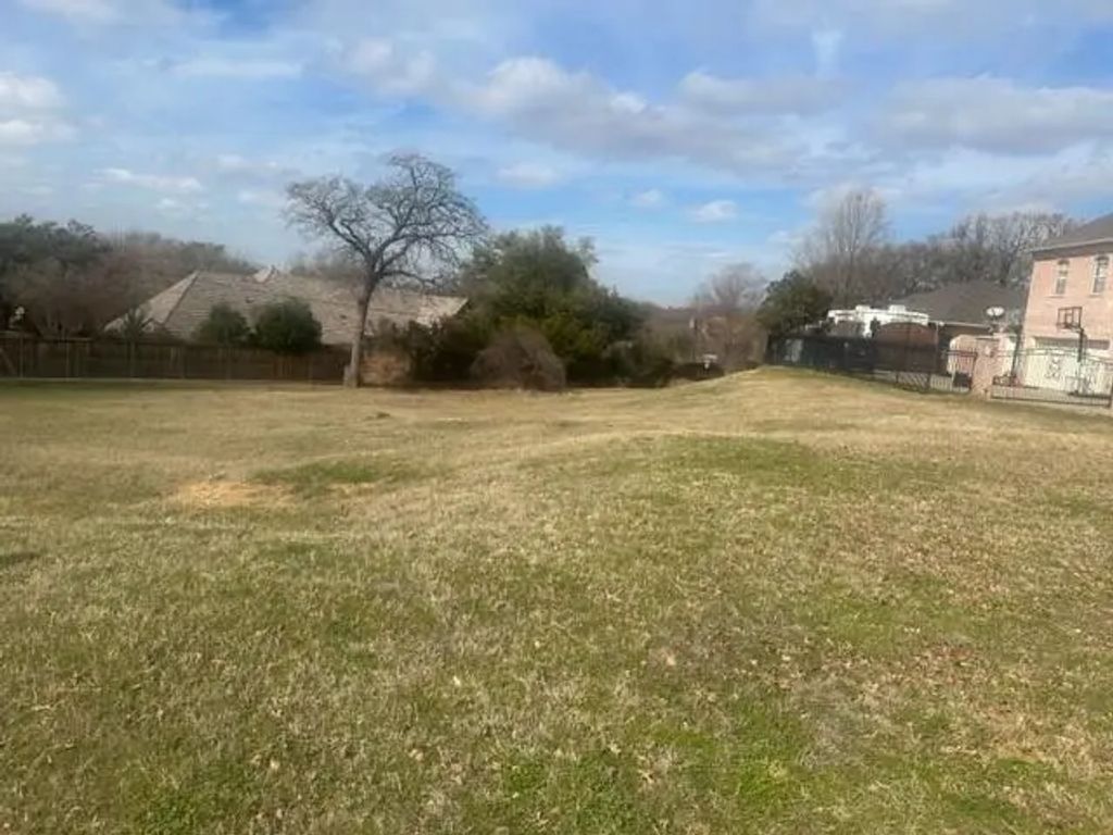 2805 Katherine Court, Dalworthington Gardens