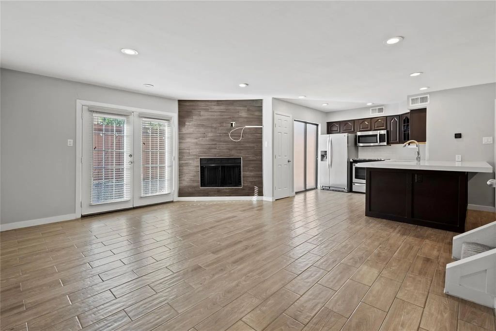 4371 Madera Road 4, Irving