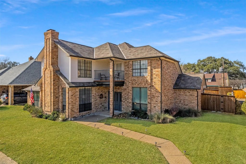 11123 Manorview Circle, Dallas