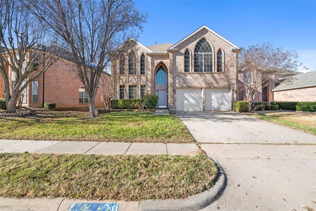 211 Nutmeg Lane, Euless