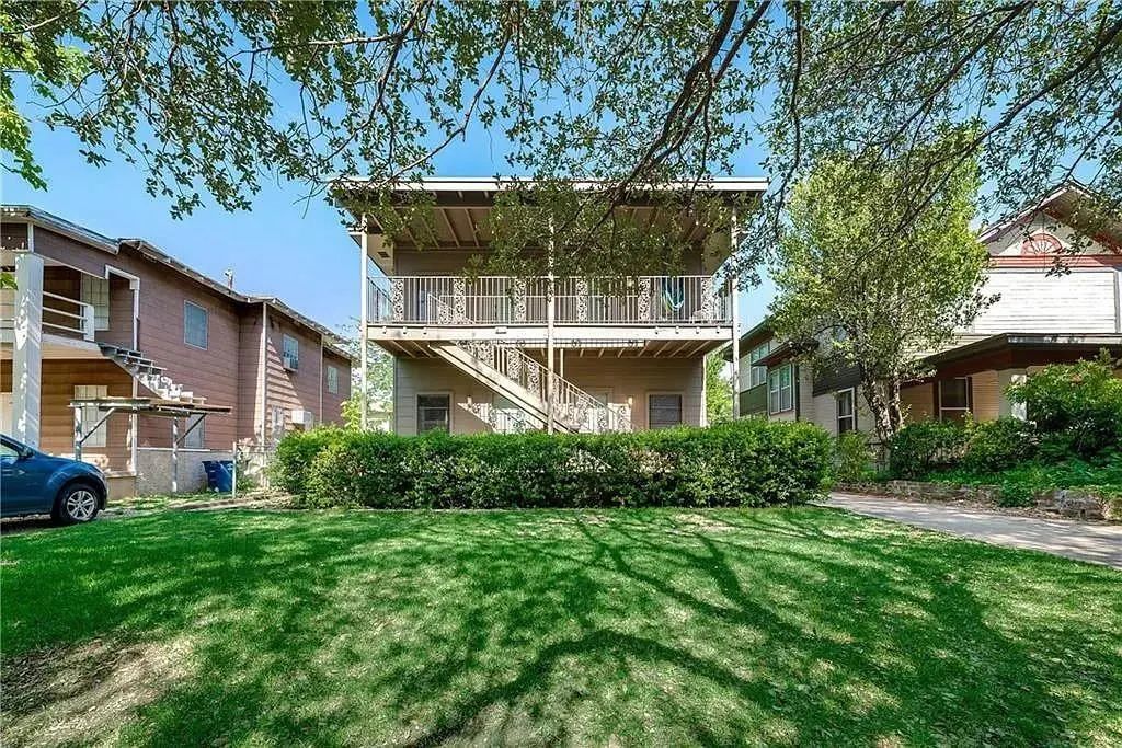 202 S Willomet Drive, Dallas