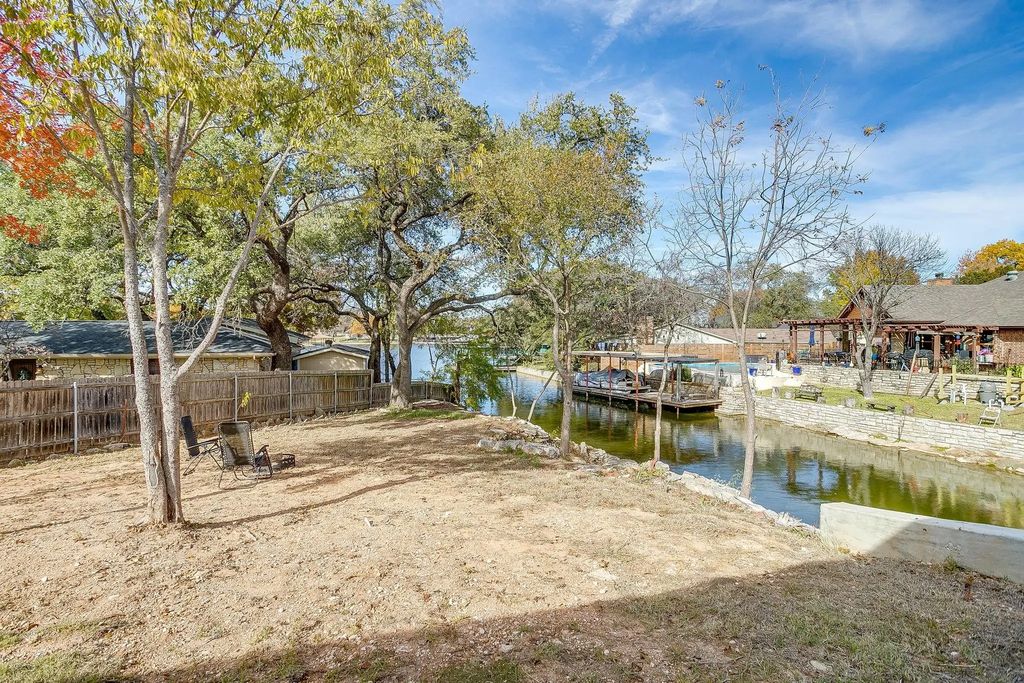 3815 Silver Creek Court, Granbury