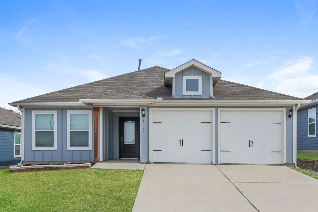 1005 American Flyer Boulevard, Fort Worth