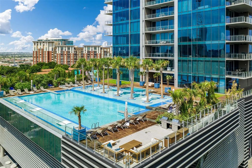 3130 N Harwood Street 707, Dallas