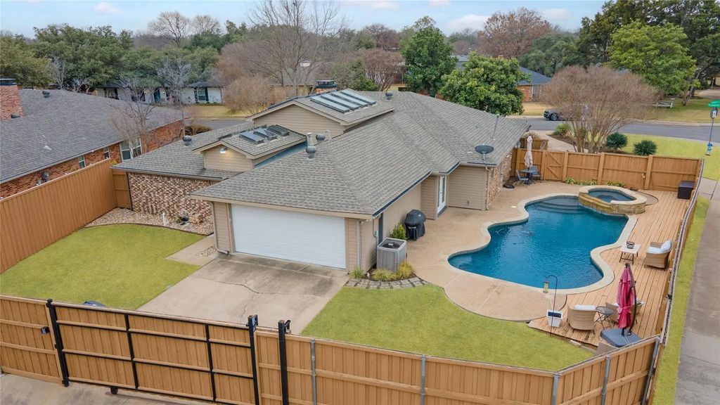 7205 Foxworth Drive, Dallas