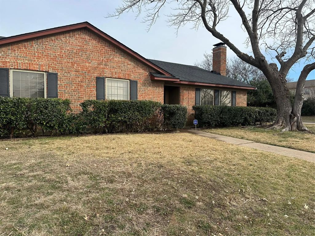 2418 Sam Houston Drive, Garland