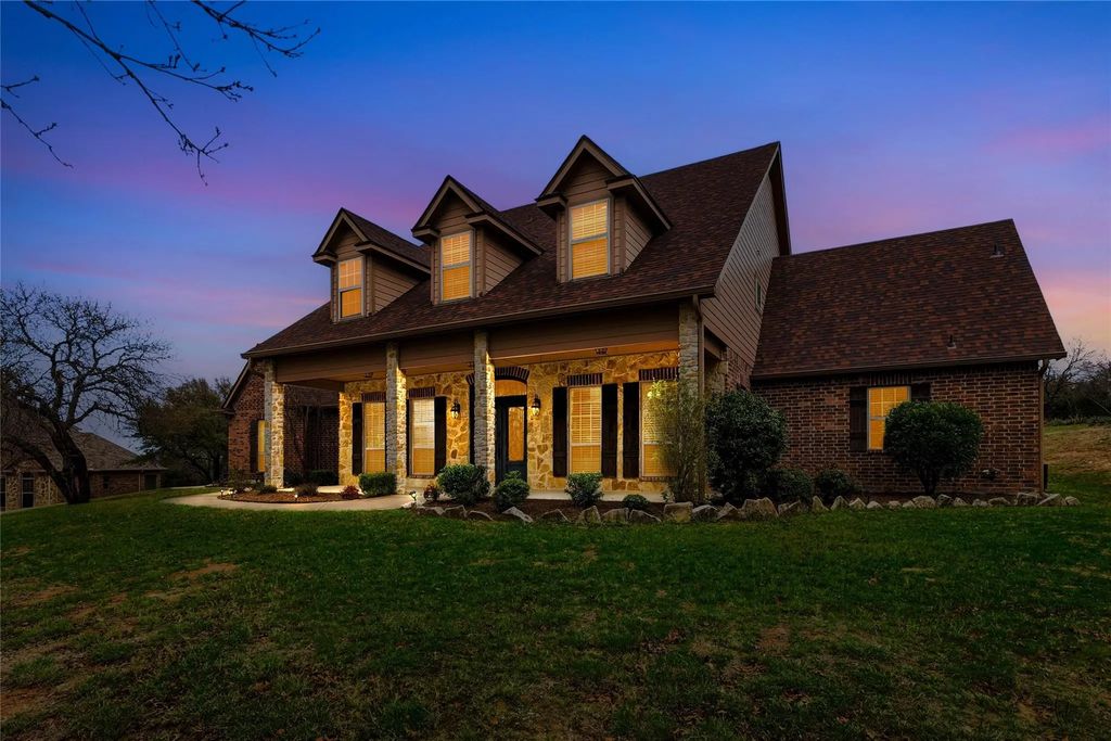210 Acorn Court, Aledo