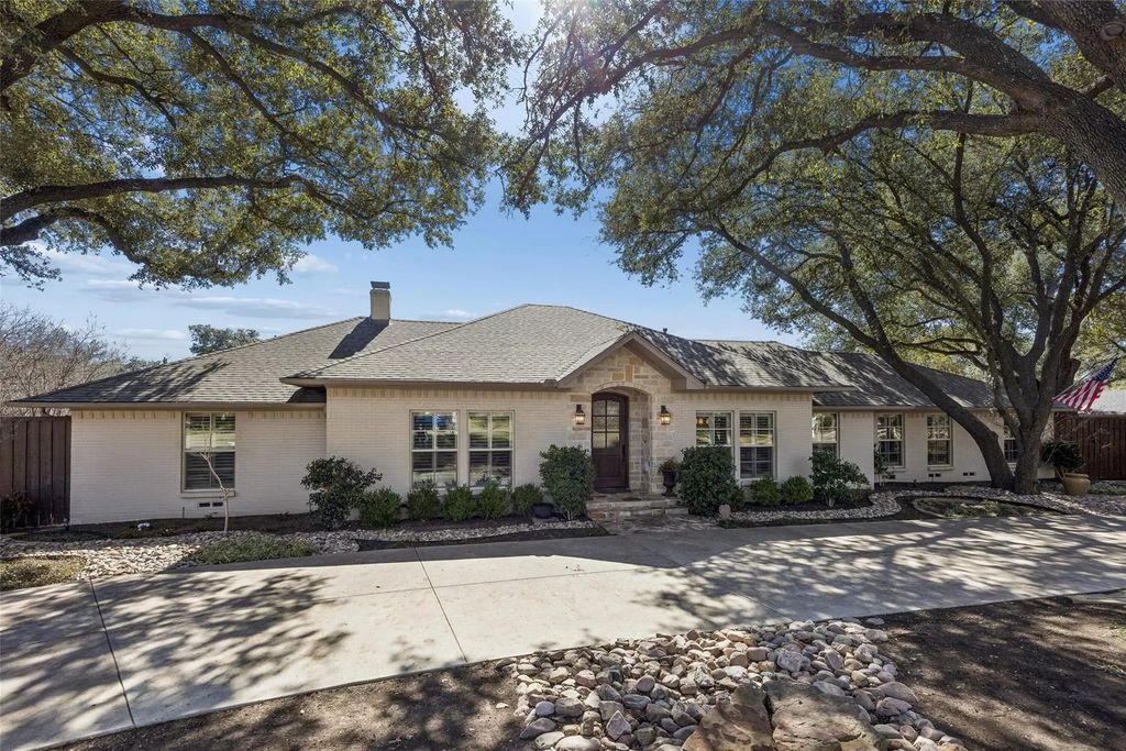 6526 Meadowcreek Drive, Dallas