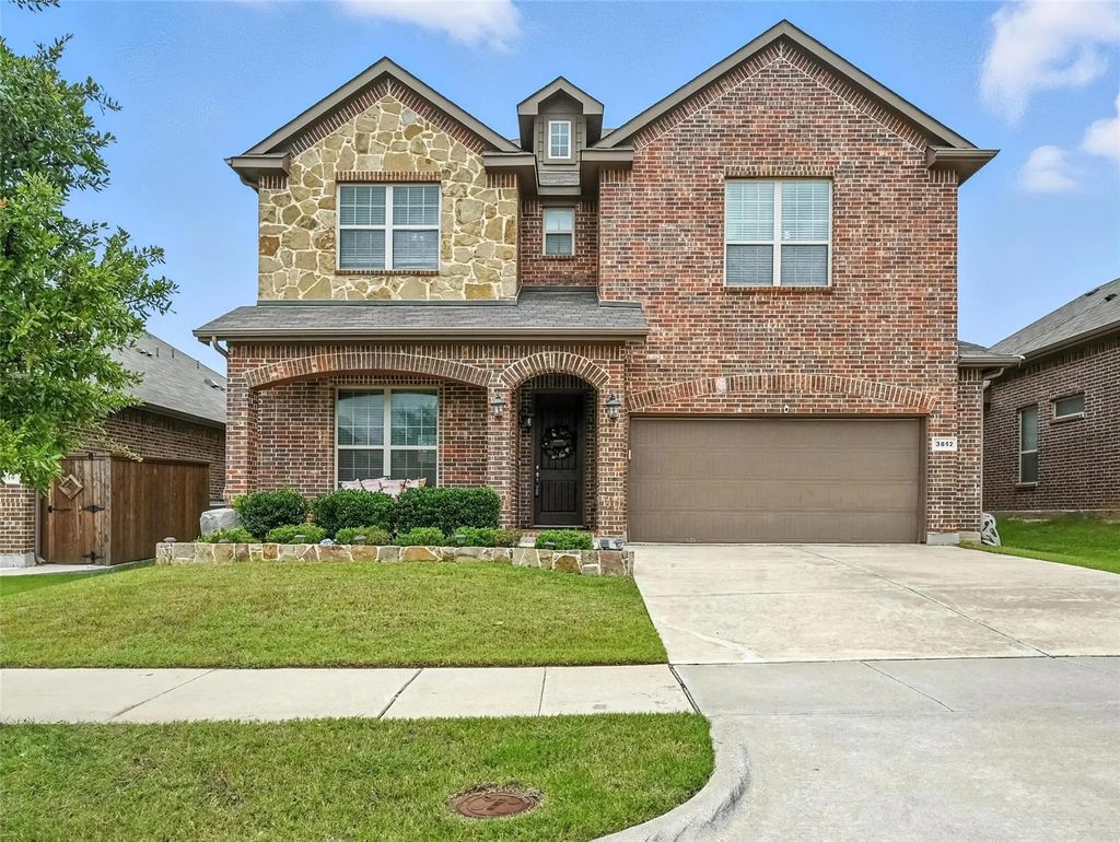 3812 Gennaker Drive, Denton