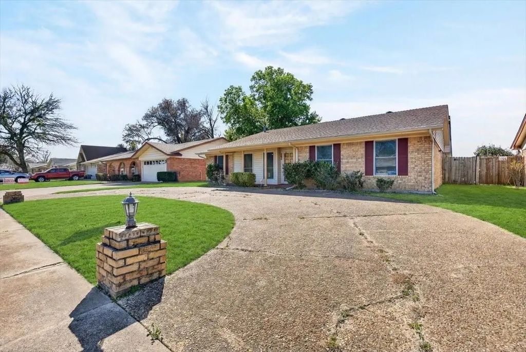 725 Melinda Drive, Mesquite
