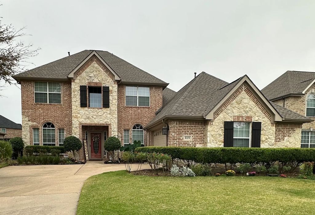 819 Shady Meadow Drive, Highland Village