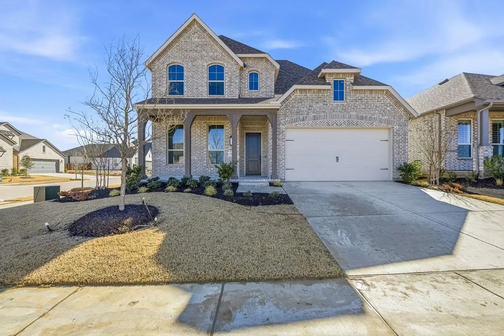 9022 Wildberry Road, Oak Point