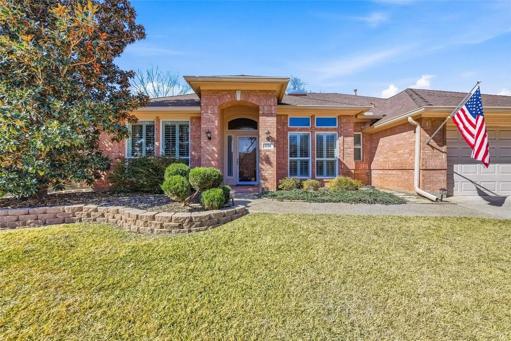 2729 Pinehurst Drive, Grapevine