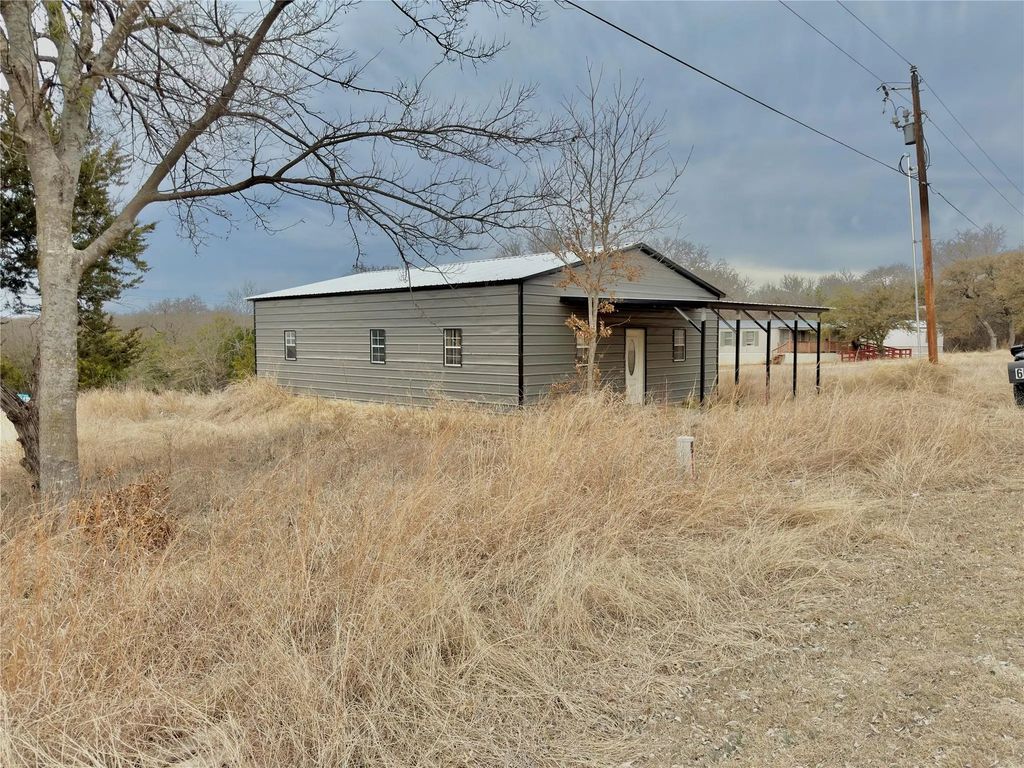 6202 New Mexico Trail, Granbury