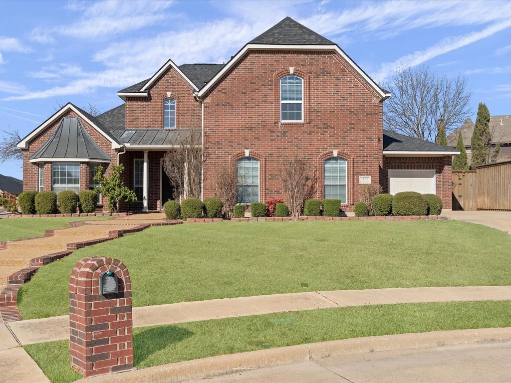 433 Shady Oaks Drive, Murphy
