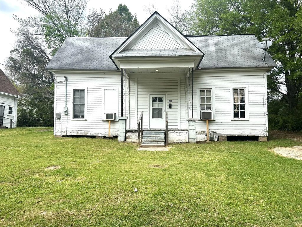 408 Marshall Street, Minden