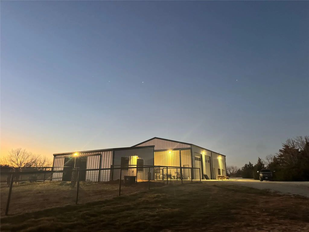 1455 County Road 4280, Decatur