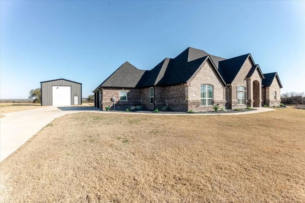 3077 Infinity Drive, Weatherford