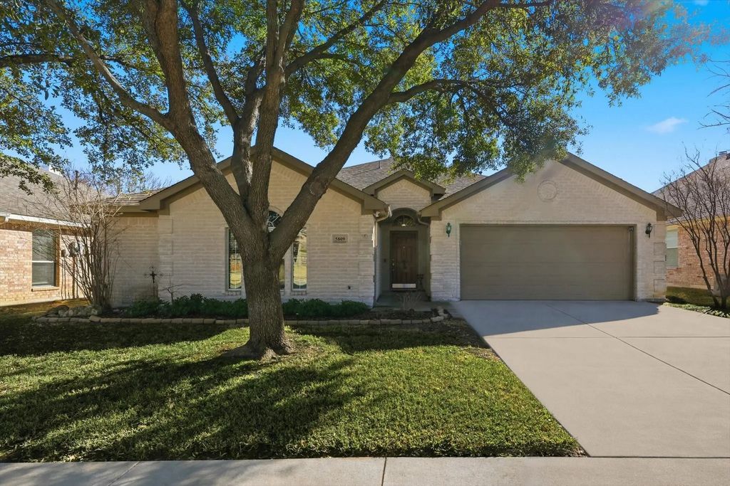 5809 Parkplace Drive, Denton