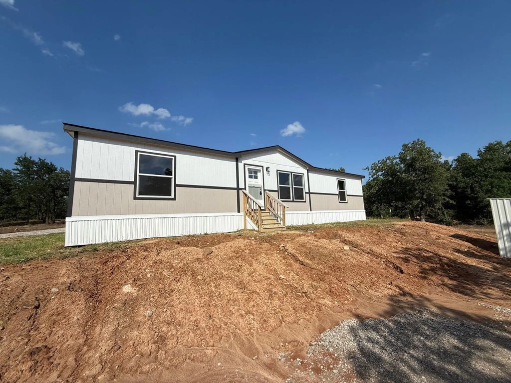 136 County Road 1736, Chico