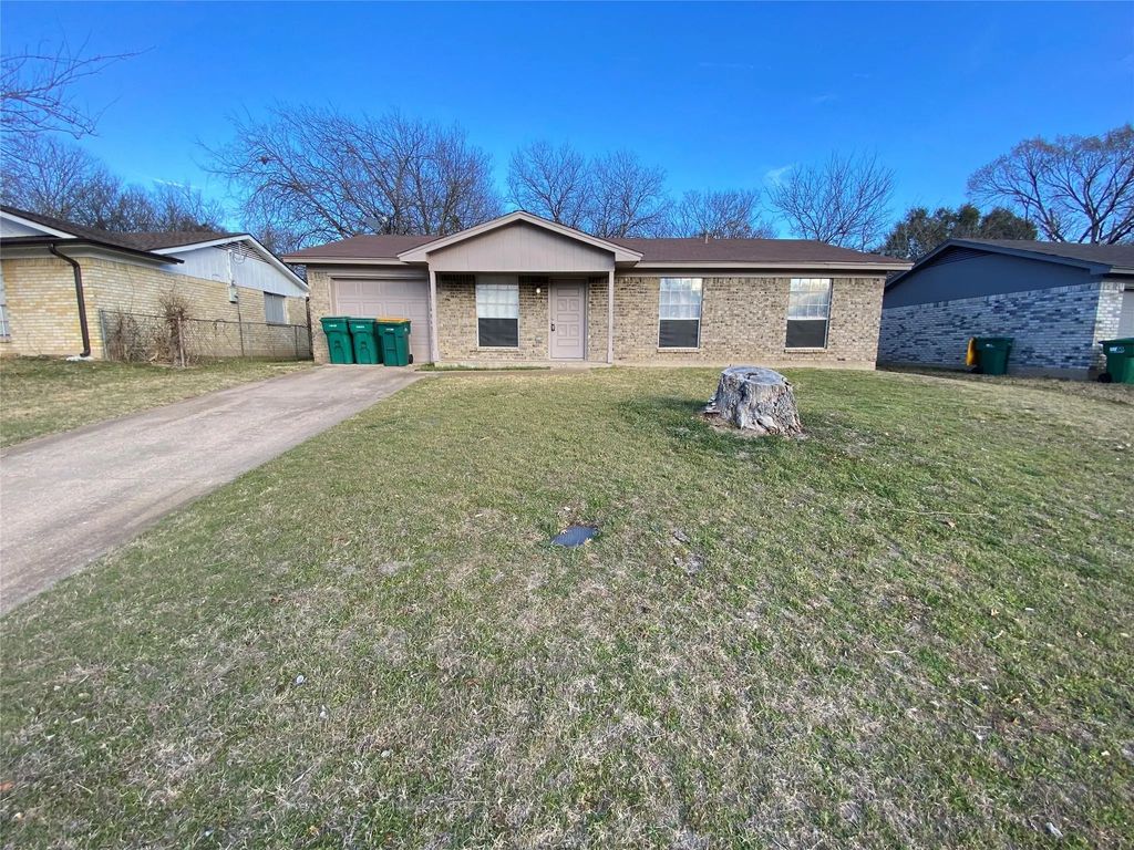 1217 Neptune Drive, Cedar Hill