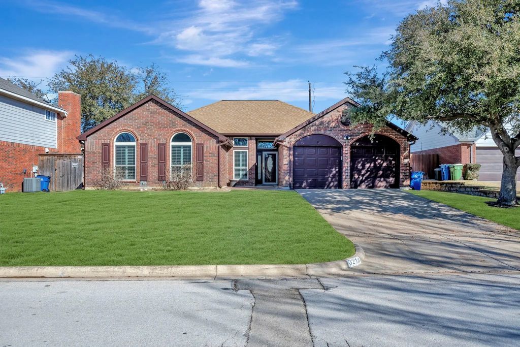 3218 Mapleridge Drive, Grapevine
