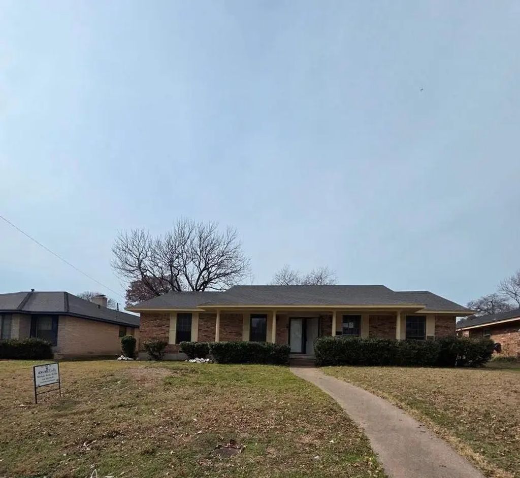 5505 Spruce View Drive, Dallas