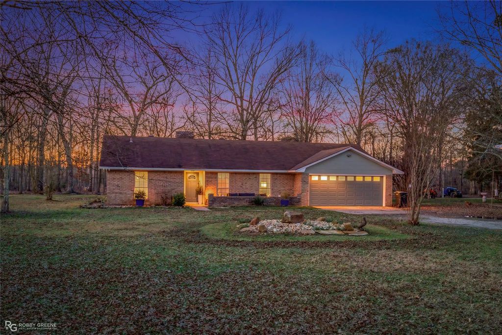 365 Cane Bend Drive, Haughton