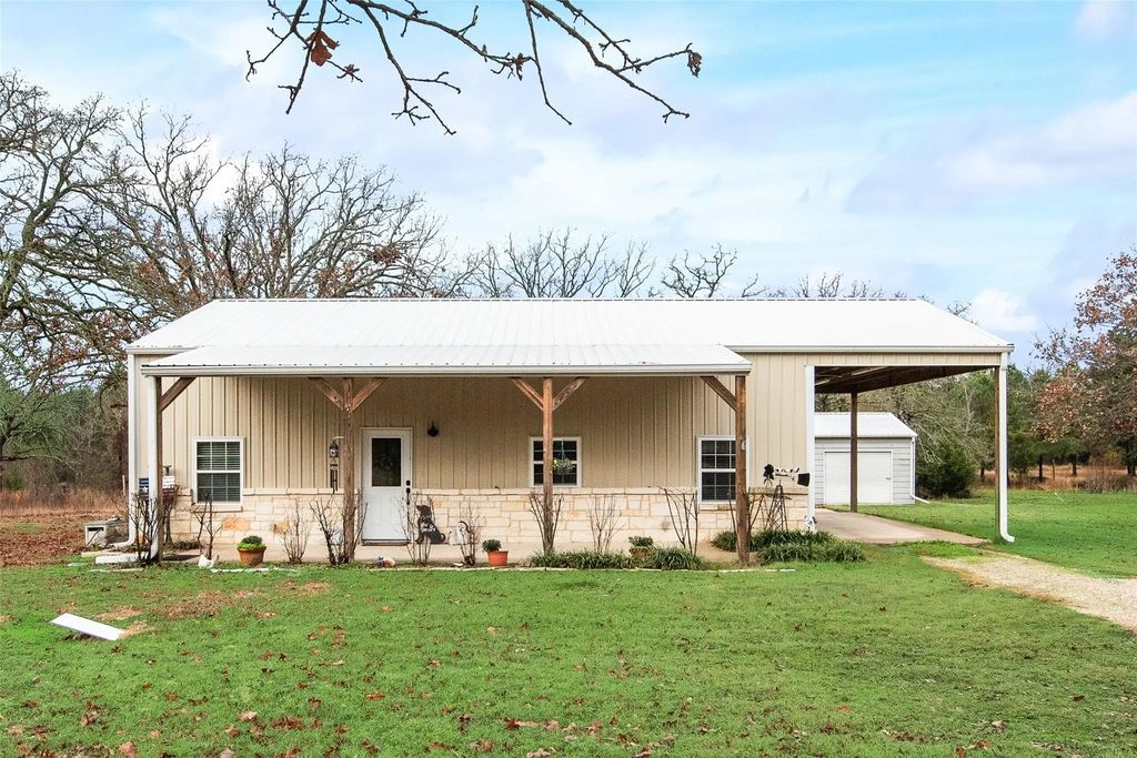 13931 County Road 2919 Road, Eustace
