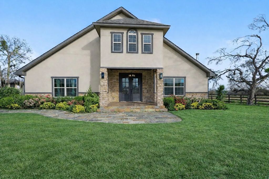 661 Majors Drive, Sulphur Springs