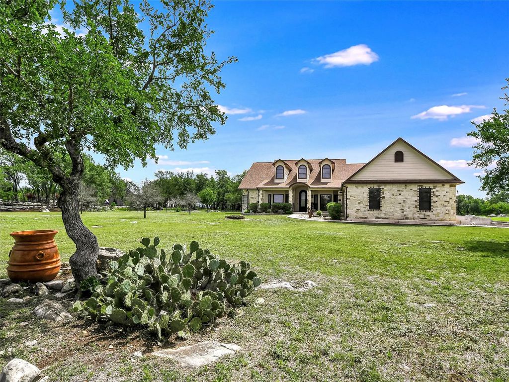 505 Vista View Trail, Spicewood