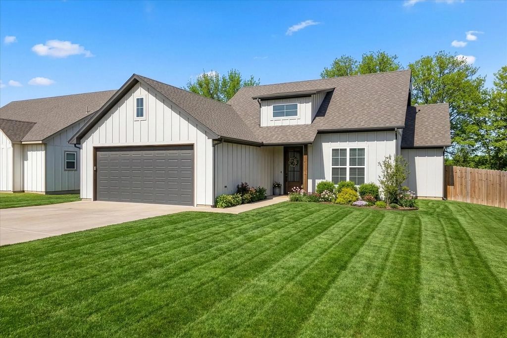 9217 Parkview Circle, Tolar