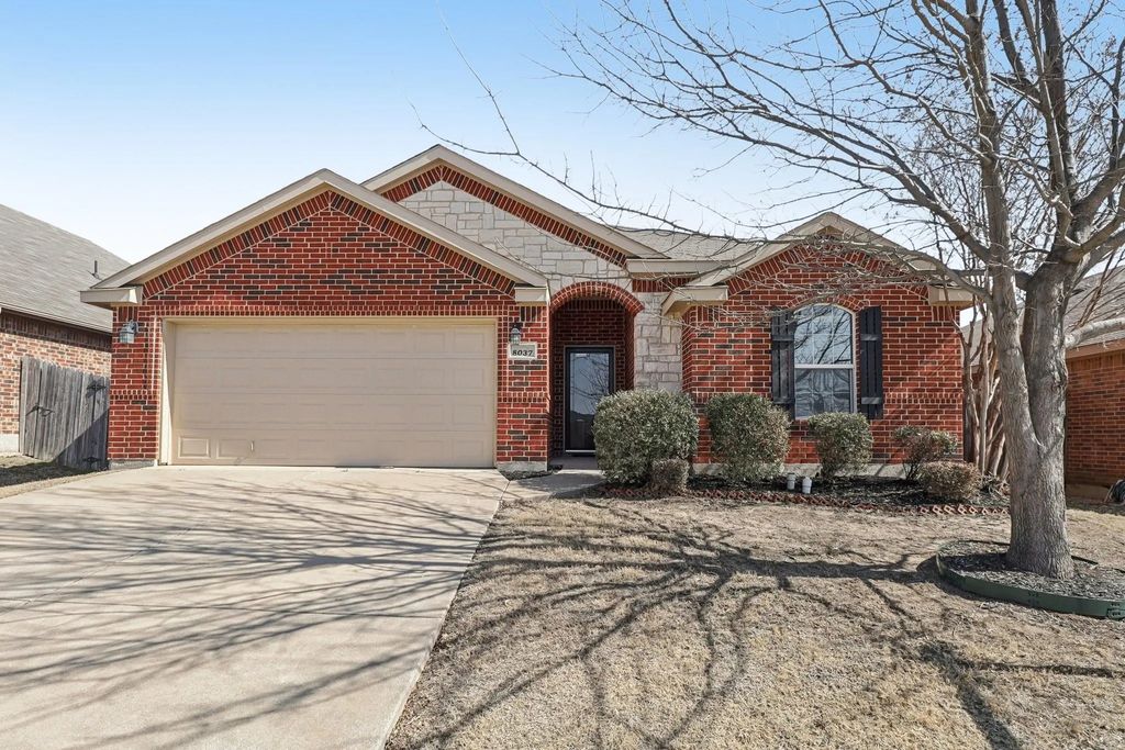 8037 Big Spruce Lane, Fort Worth