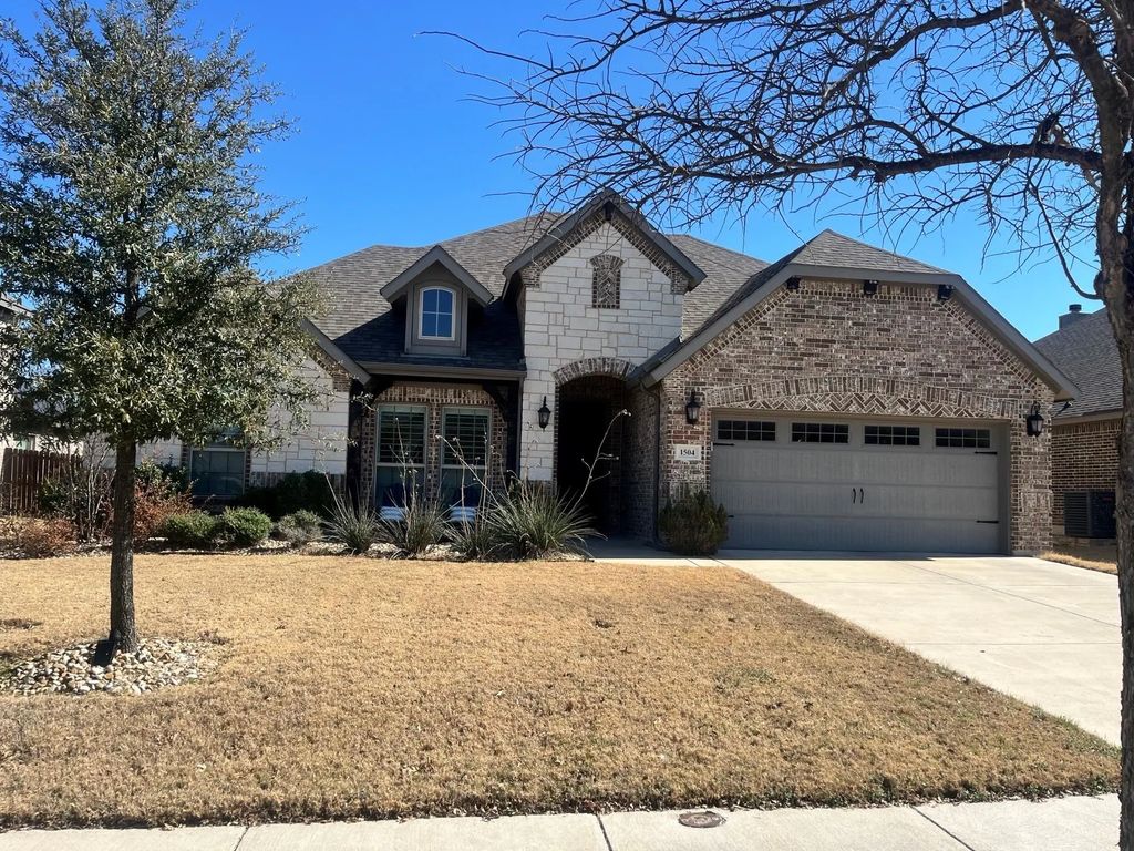 1504 Reagan Avenue, Waxahachie
