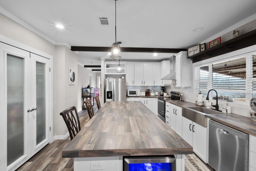 1012 County Road 1180, Decatur