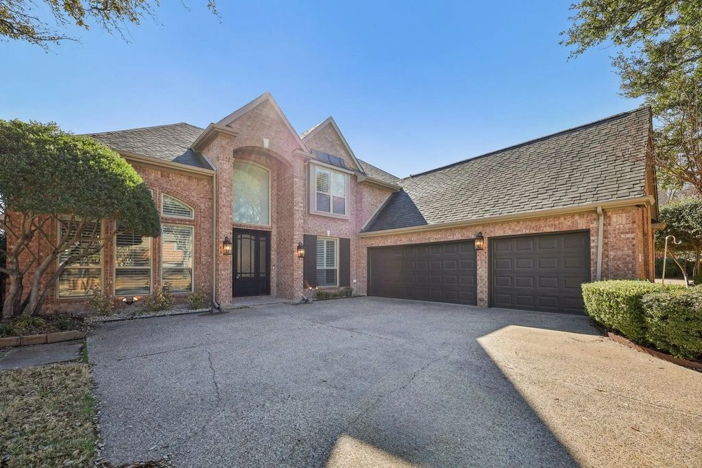 806 Parkwood Court, McKinney