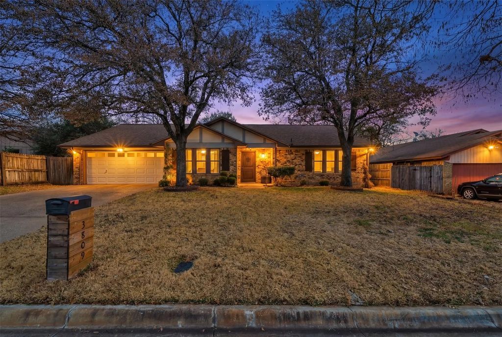 3809 Melstone Drive, Arlington
