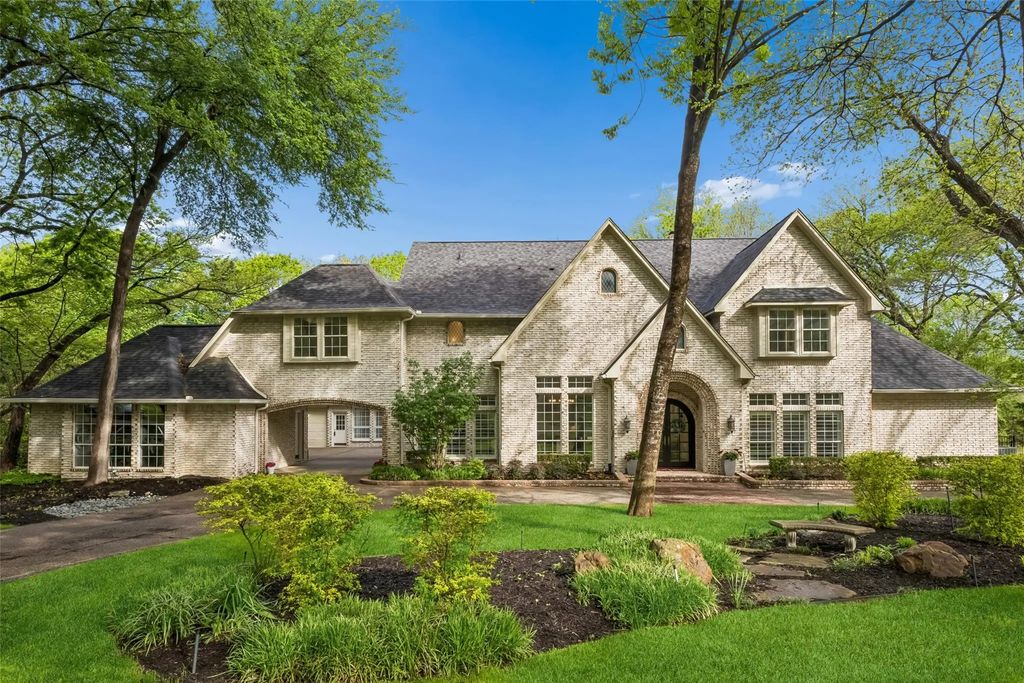 791 Creekwood Drive N, Fairview
