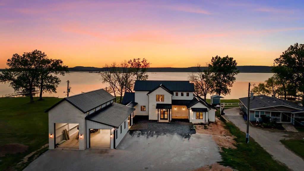 1163 Willow Road, Graford