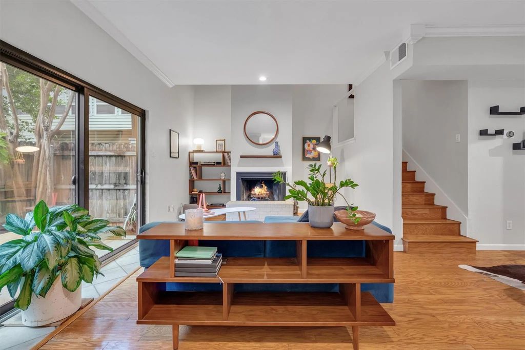 5016 Cedar Springs Road, Dallas