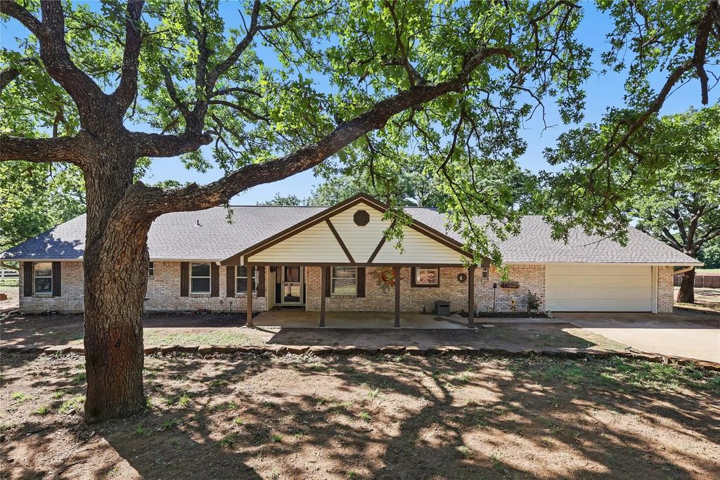 2204 Church Drive, Corinth