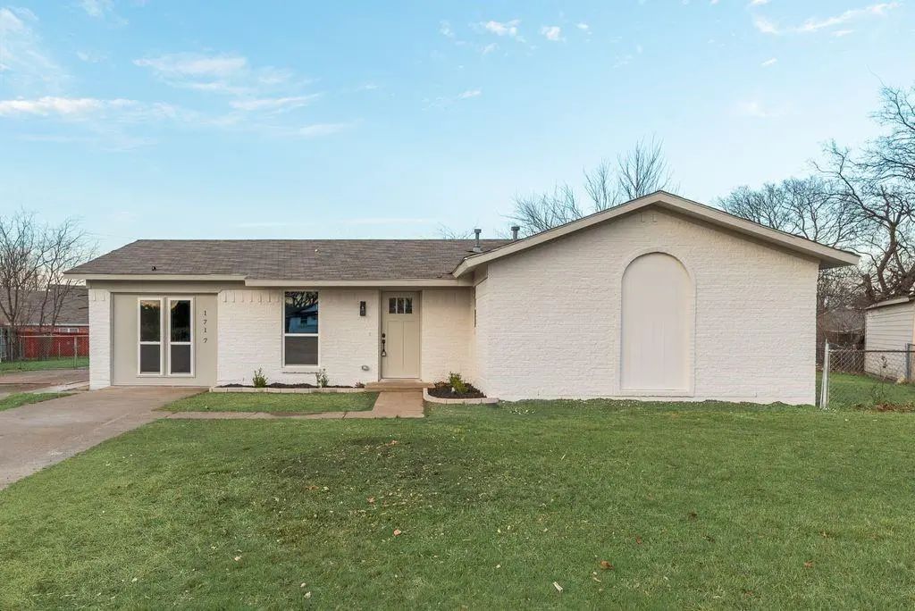 1717 Lucas Terrace, Plano