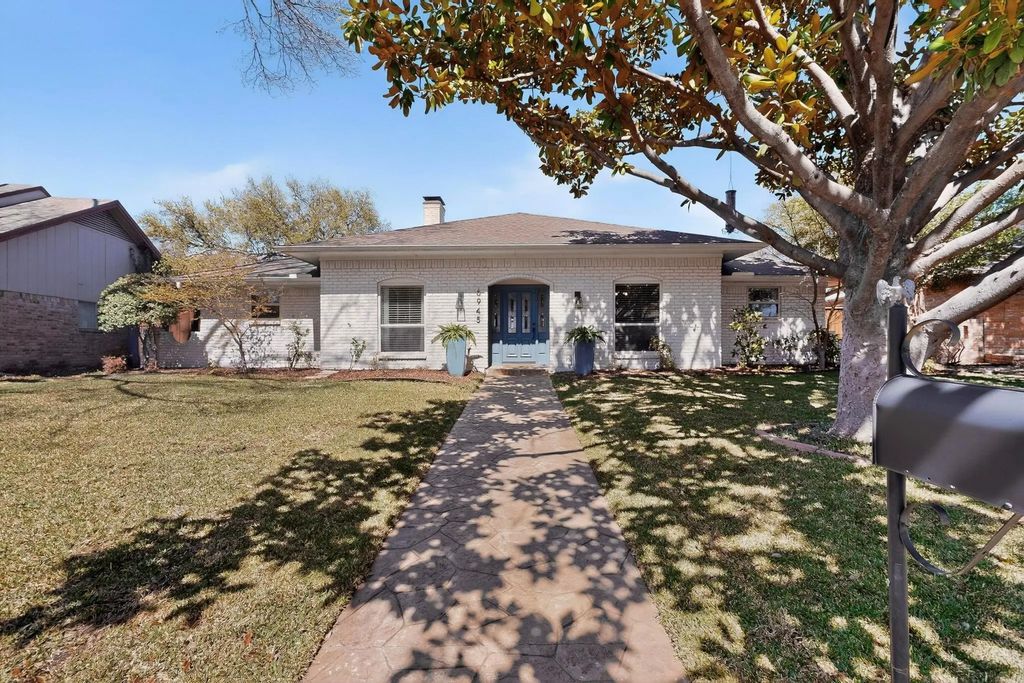 6945 Mill Falls Drive, Dallas